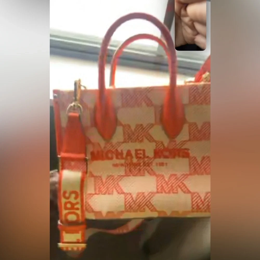 NEW Michael Kors Mirella Orange and Cream cross Body Bag - Picture 2 of 6